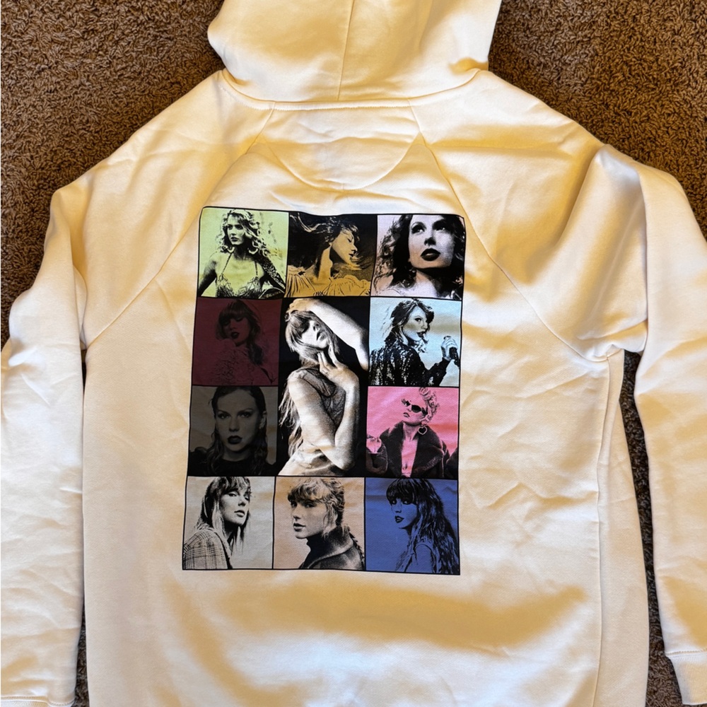 Taylor Swift NEW Eras Tour Hoodie - M. Perfect condition - never worn!
